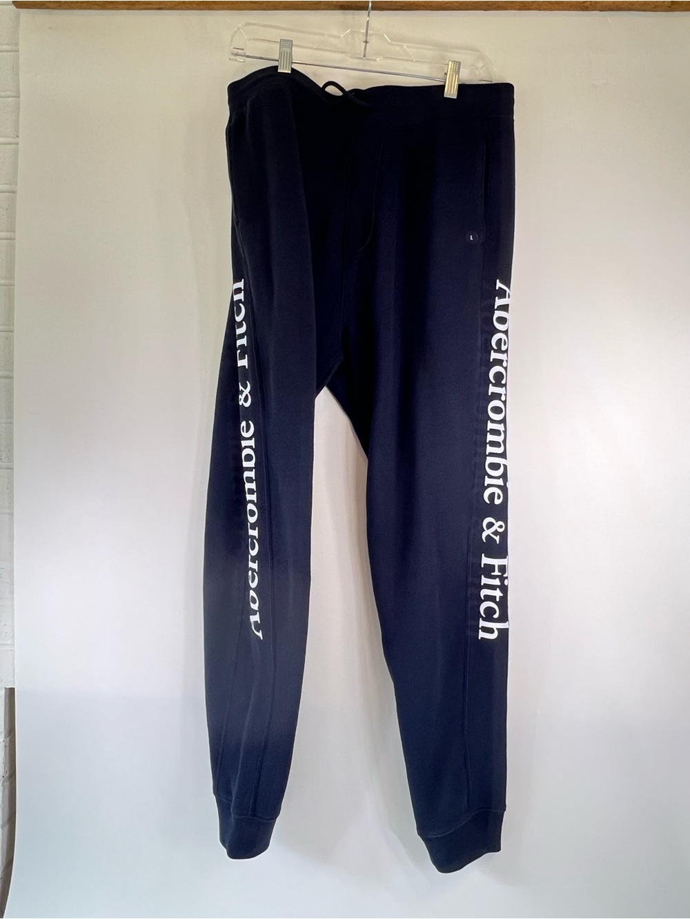 Abercrombie & Fitch Navy Joggers Sweatpants with Spellout NWOT Woman’s Large